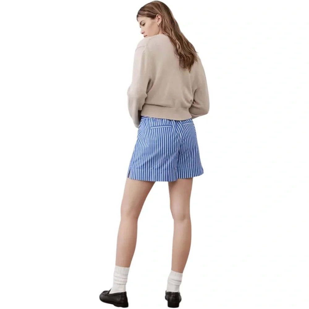 Banana Republic Midrise Drawstring Shorts – Blue & White Stripe (Size M) - Picture 2 of 8